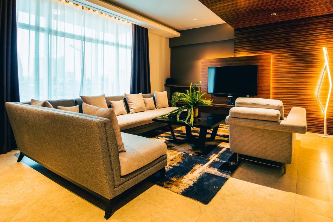 Blackwood Boutique Hotel And Apartments Dar es Salaam Zewnętrze zdjęcie